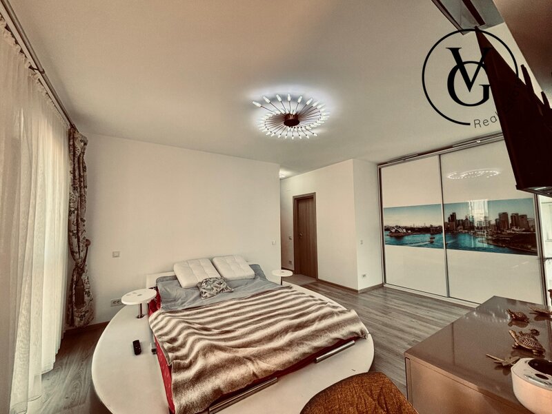 Titulescu- Basarab Penthouse 3 camere   145 MP  Parcare